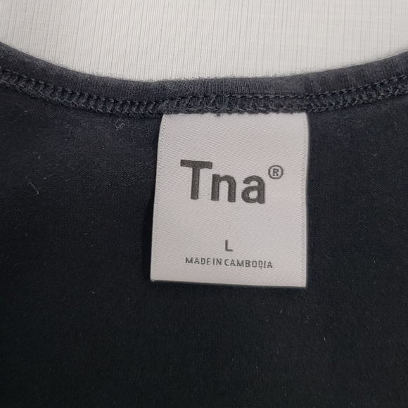 Tna Aritzia Black Women's Basic Cropped Tank Top Size Large Casual Athleisure - Picture 6 of 11